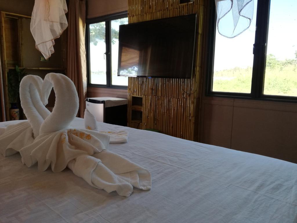 Malibu Bungalows Sihanoukville Ngoại thất bức ảnh